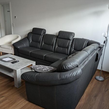 Schoene Einfache Ferienwohnung Zwischen Stadt Und Meer Wilhelmshaven Exterior photo