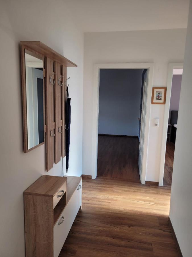 Schoene Einfache Ferienwohnung Zwischen Stadt Und Meer Wilhelmshaven Exterior photo