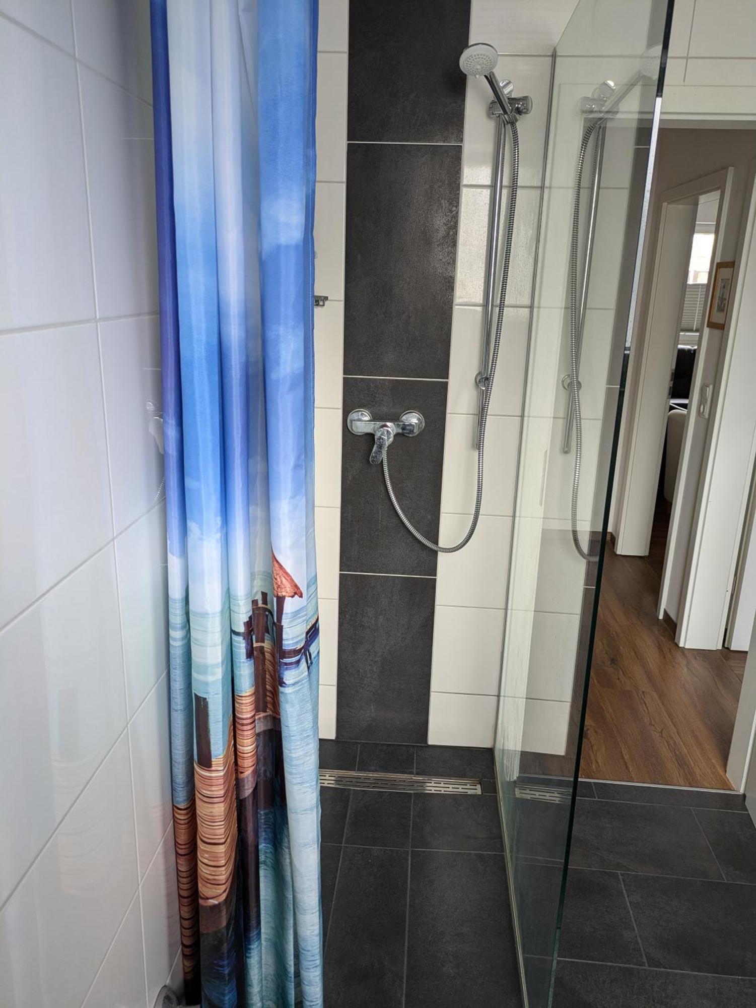 Schoene Einfache Ferienwohnung Zwischen Stadt Und Meer Wilhelmshaven Exterior photo
